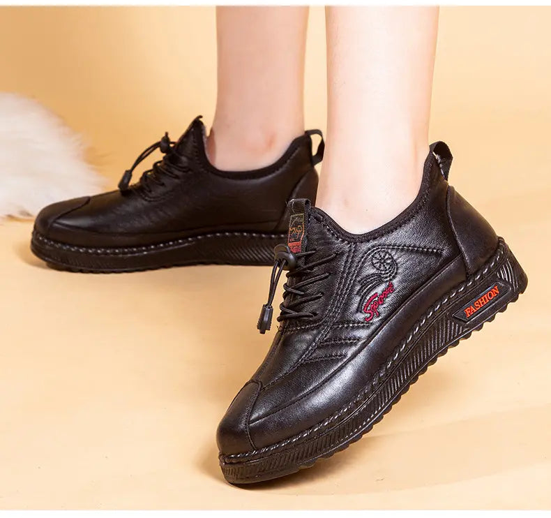Scarpe da donna invernali con lacci regolabili (RILANCIARE A OTTOBRE)