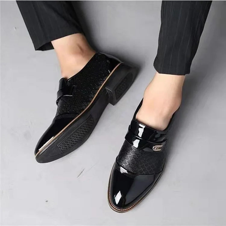 Scarpe da uomo in similpelle eleganti e alla moda (TRASF)