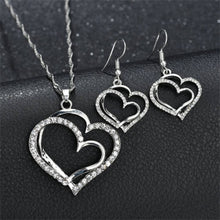 Carica l&#39;immagine nel visualizzatore di Gallery, Set da 4 gioielli con tema cuore da donna (S)
