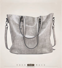 Carica l&#39;immagine nel visualizzatore di Gallery, Borsa da donna grande (S)
