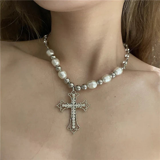 Collana con croce (TRASF)