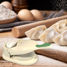 Carica l&#39;immagine nel visualizzatore di Gallery, Stampo per fare ravioli squisiti in modo veloce (S)
