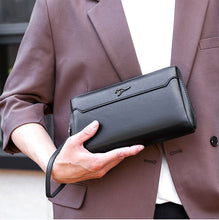 Carica l&#39;immagine nel visualizzatore di Gallery, Pochette maschile con chiusura a combinazione (S)
